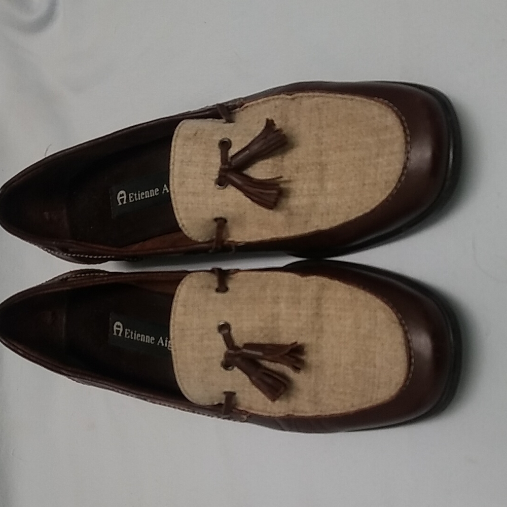 Etienne Aigner 5.5 loafers